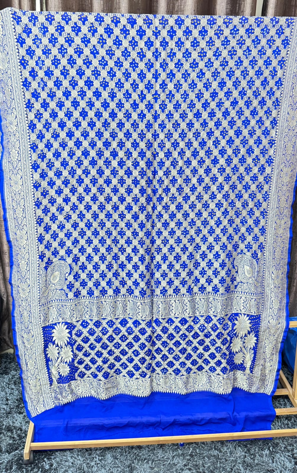 Close up of Pure Khadi Georgette Hand Bandhej Dupatta - Kutch Poshak