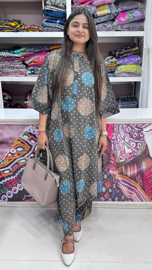 Beautiful Kaftan Style Kurta Set showcasing premium design - Kutch Poshak