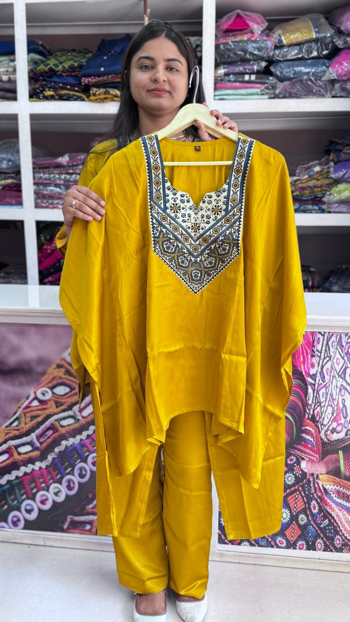 Close up of Modal Silk Kaftan Top with Palazzo - Kutch Poshak