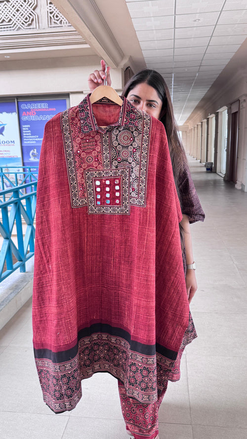 Close up of Brush print kaftan Co-Ord set - Kutch Poshak