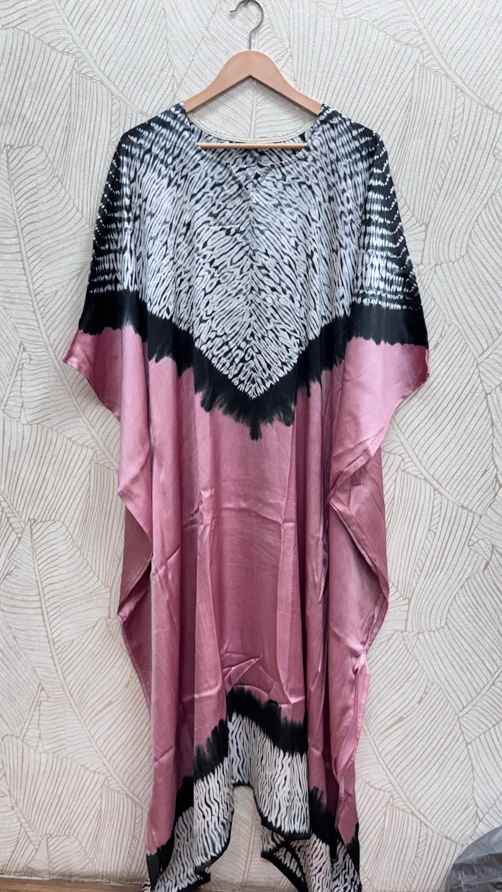 Single Shade Pure Modal Silk Stitched Shibori
